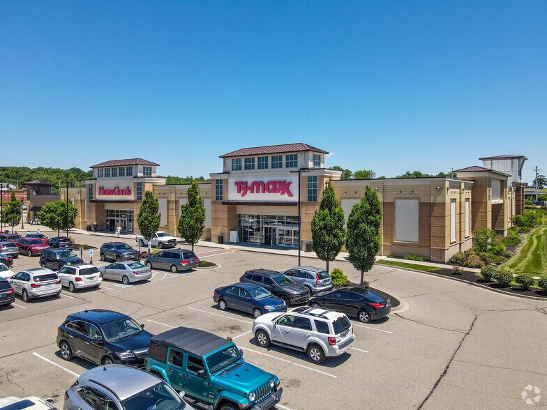 10101 Landing Way, Miamisburg, OH à louer - Photo du bâtiment - Image 2 de 30