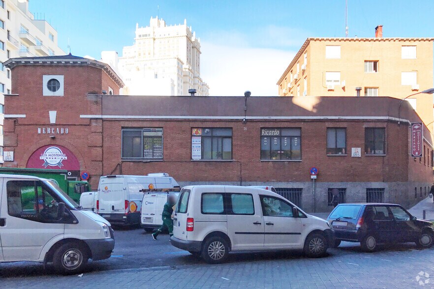 Plaza de los Mostenses, 1, Madrid, Madrid for sale - Building Photo - Image 2 of 2