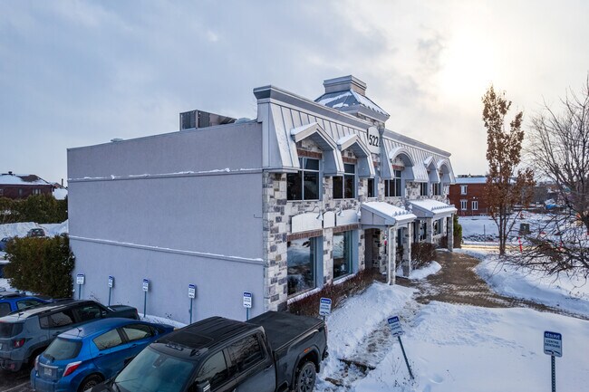 Plus de détails pour 522 Rue Notre-Dame, Repentigny, QC - Bureau à louer