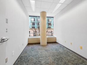 1 N Pack Sq, Asheville, NC à louer Photo intérieure- Image 1 de 1