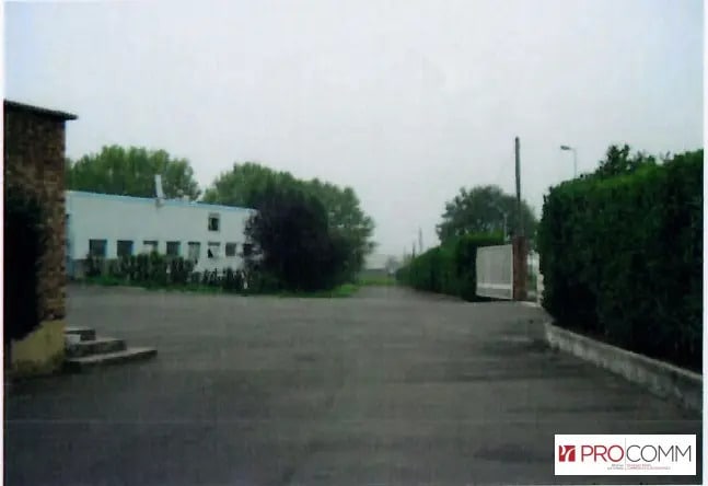 Industrial in Les Mureaux for sale - Building Photo - Image 3 of 5