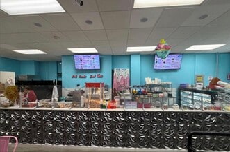 12009 Jamaica Ave, Richmond Hill, NY à louer Photo intérieure- Image 2 de 6