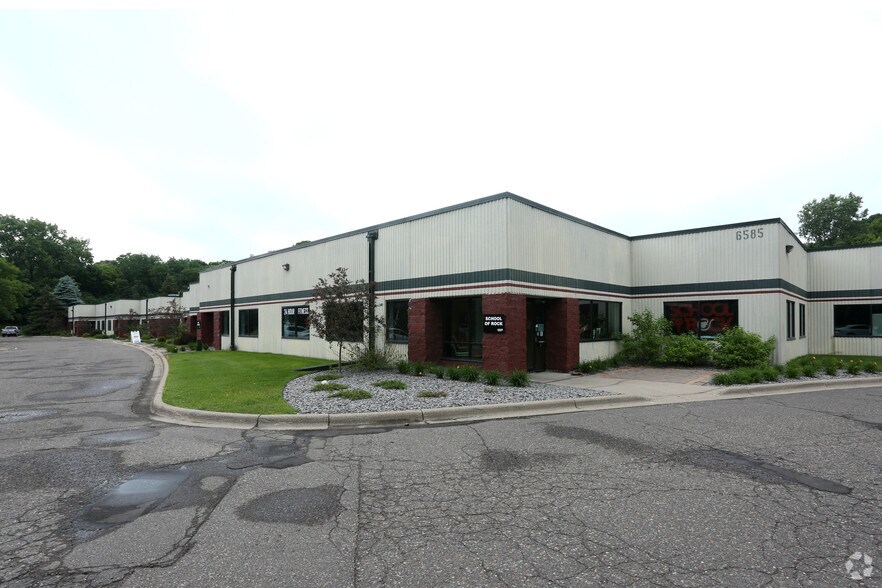 6585-6595 Edenvale Blvd, Eden Prairie, MN à louer - Photo du bâtiment - Image 3 de 10