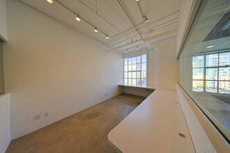 127 E 9th St, Los Angeles, CA for lease Interior Photo- Image 2 of 14
