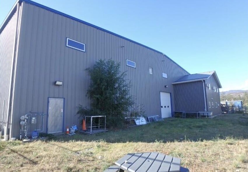 270 Carion Rd, Kelowna, BC for lease - Building Photo - Image 3 of 3