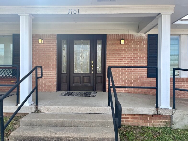 1101 S Main St, Lindale, TX for sale - Building Photo - Image 3 of 25