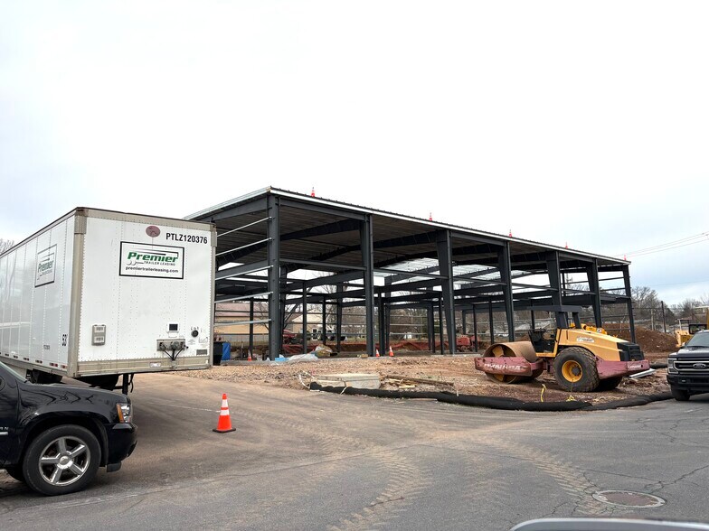 17 Industrial dr, New Britain, PA à louer - Photo du bâtiment - Image 2 de 3