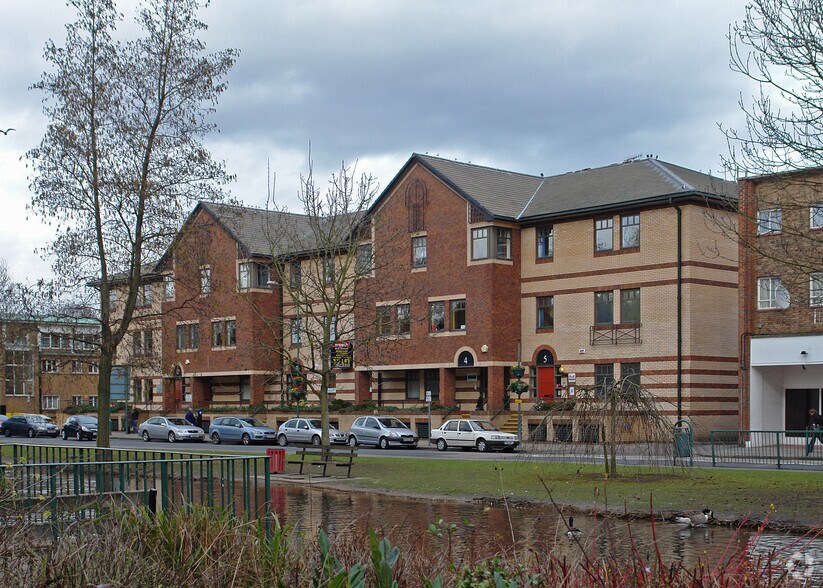 Waterhouse St, Hemel Hempstead for lease - Building Photo - Image 3 of 5