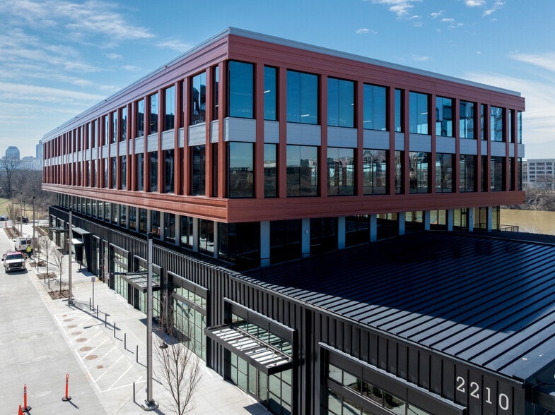 2200 Bowline Ave, Nashville, TN à louer - Photo du bâtiment - Image 2 de 6