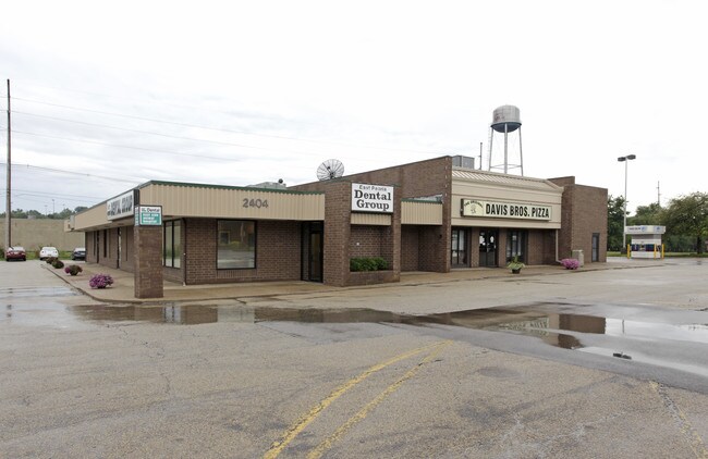 More details for 2402-2404 E Washington St, East Peoria, IL - Retail for Sale