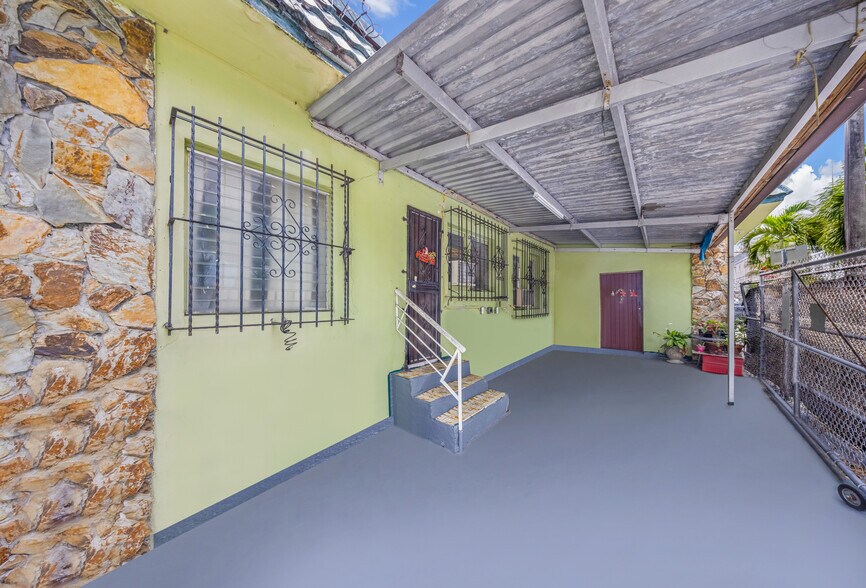 1477 2nd St, Miami, FL à vendre - Photo du bâtiment - Image 2 de 7