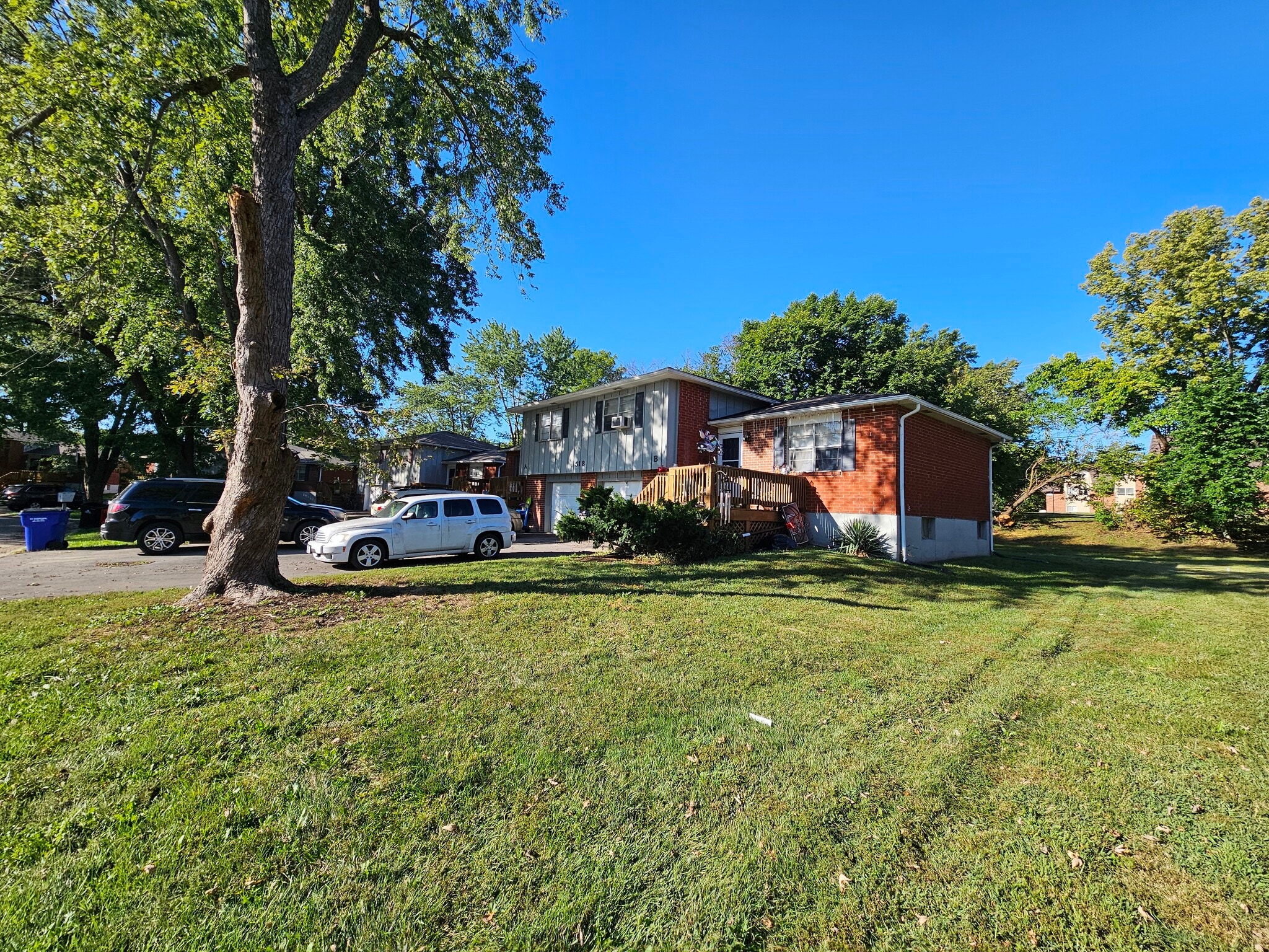 518 NE Florence Ave, Lee's Summit, MO for sale Primary Photo- Image 1 of 2