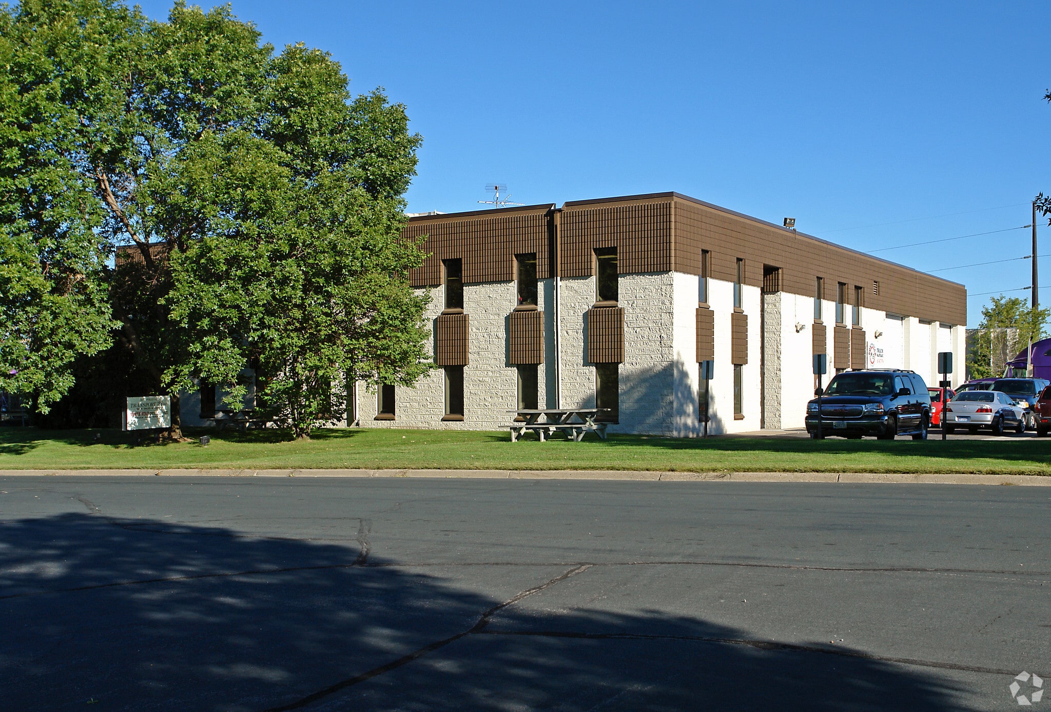 837 Apollo Rd, Eagan, MN à louer Photo principale- Image 1 de 7