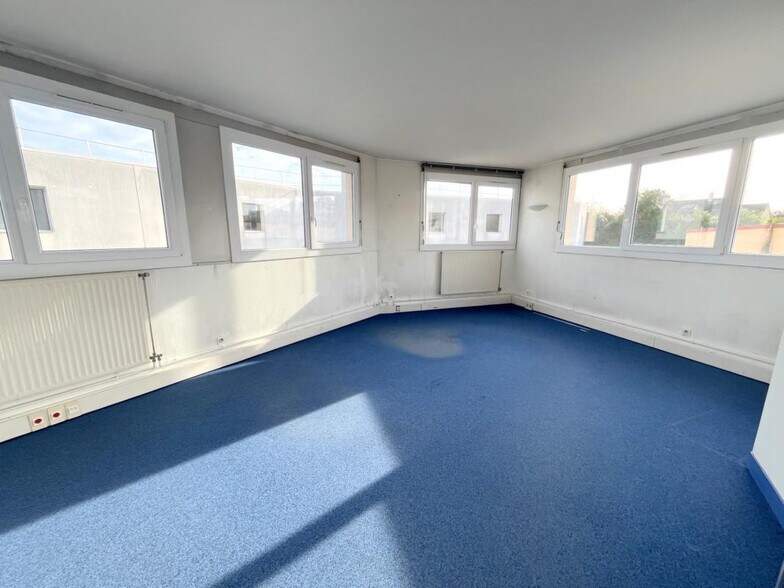 Bureau dans Chatou à louer - Photo intérieure - Image 3 de 8