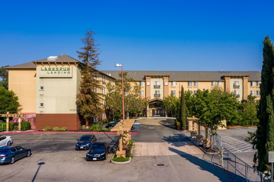 5535 Johnson Dr, Pleasanton, CA for sale - Primary Photo - Image 1 of 6