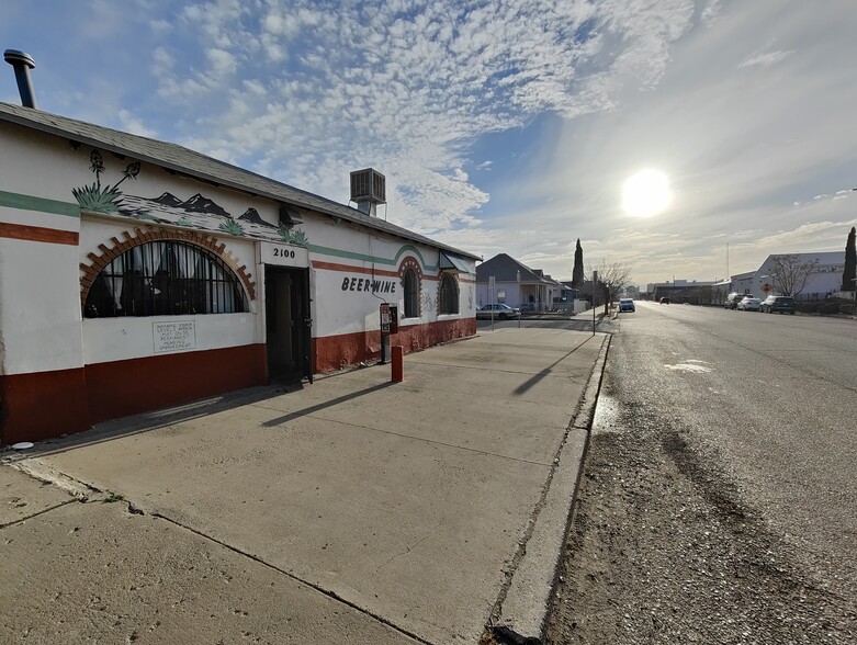 2100 Bassett Ave, El Paso, TX for sale - Building Photo - Image 1 of 1