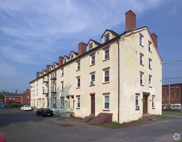 78 Front St, Chicopee, MA for sale - Primary Photo - Image 1 of 2