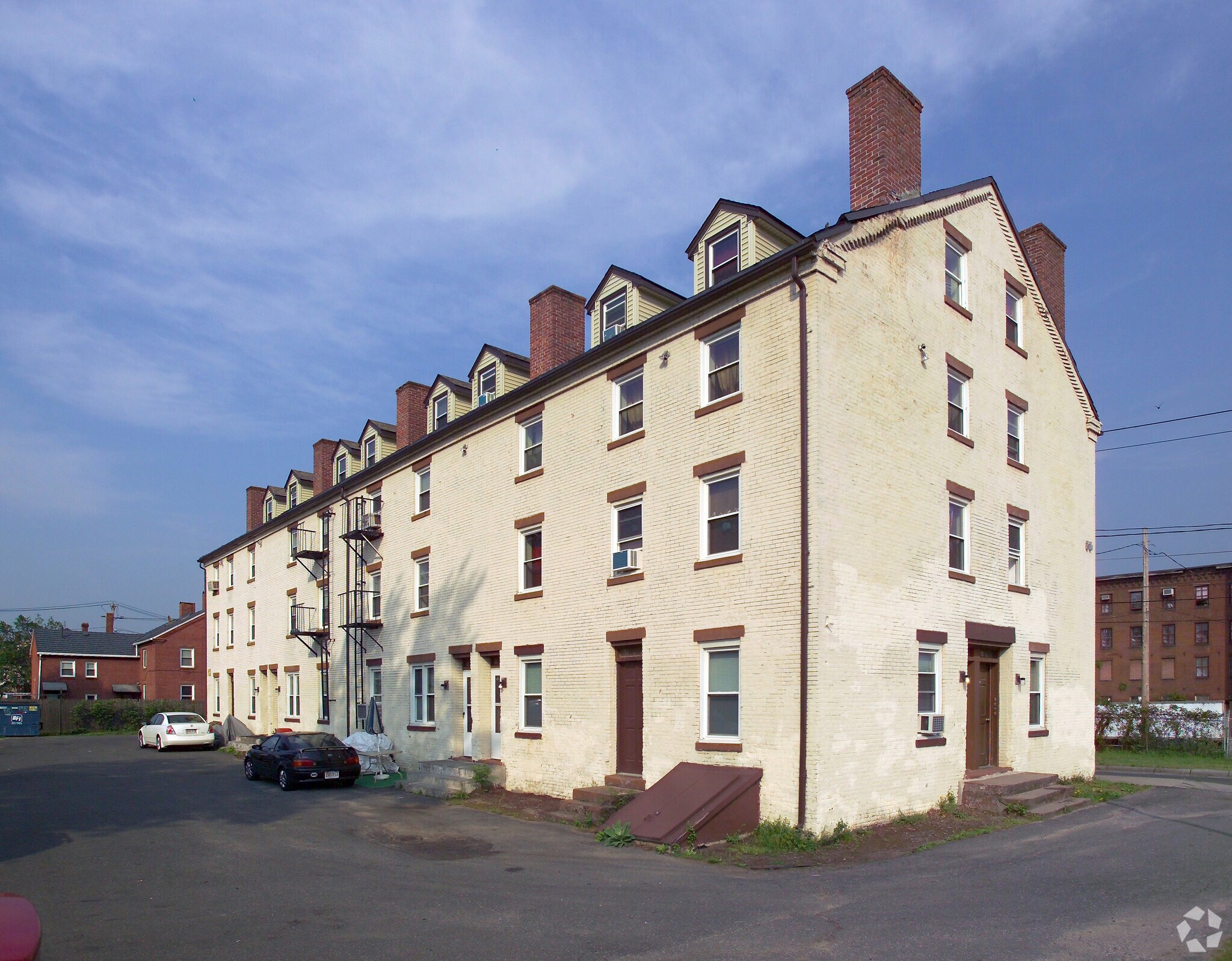 78 Front St, Chicopee, MA à vendre Photo principale- Image 1 de 3