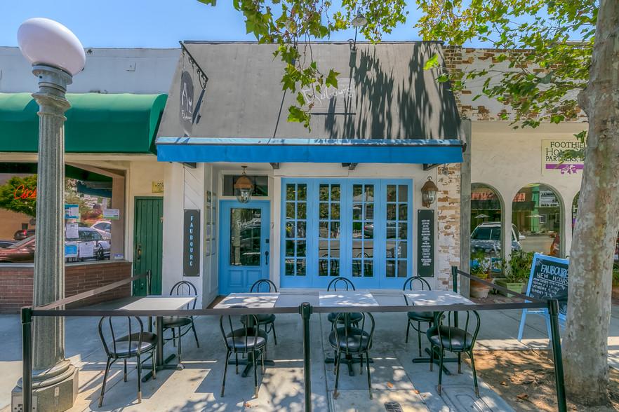 74 W Sierra Madre Blvd, Sierra Madre, CA for sale - Building Photo - Image 1 of 1