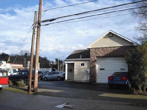 337 Broadway, Kingston, NY à louer - Photo du bâtiment - Image 3 de 17