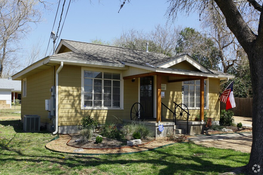 920 E Blanco Rd, Boerne, TX à vendre - Photo du bâtiment - Image 3 de 10