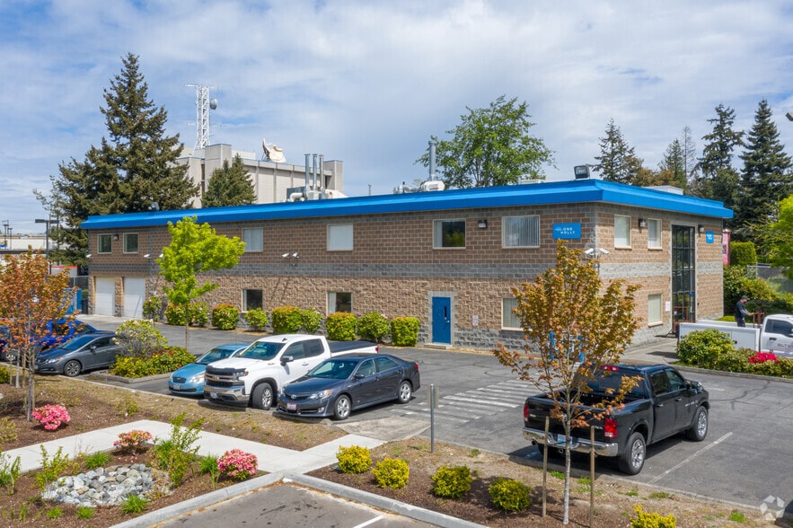 8620 Holly Dr, Everett, WA for lease - Building Photo - Image 3 of 5