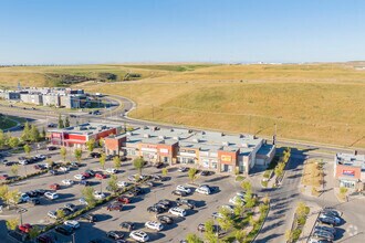 12024 Sarcee Trl NW, Calgary, AB - Aerial map view