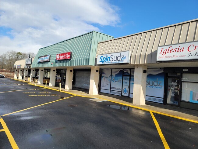 More details for 195-203 Mastic Beach Rd, Mastic Beach, NY - Retail for Lease