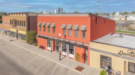 304 S Spring St, Beaver Dam, WI for lease Primary Photo- Image 1 of 2