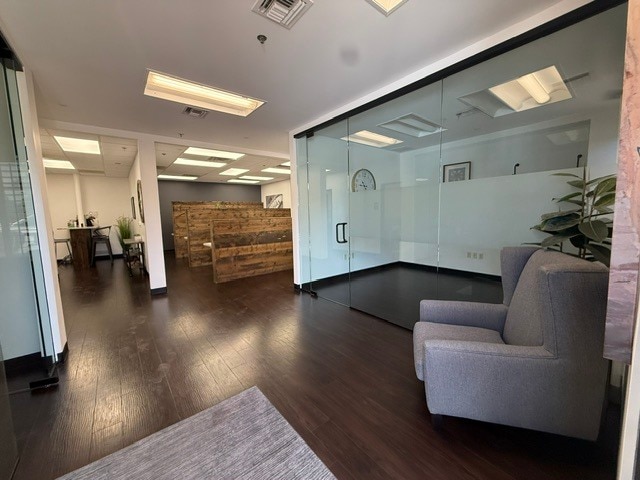 7517 S McClintock Dr, Tempe, AZ for lease - Interior Photo - Image 3 of 24
