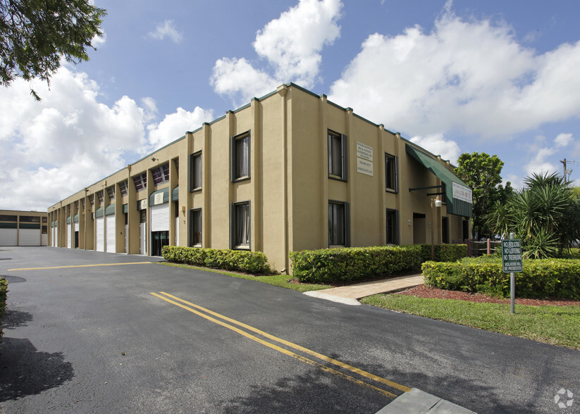 13028 SW 120th St, Miami, FL for sale - Building Photo - Image 1 of 1