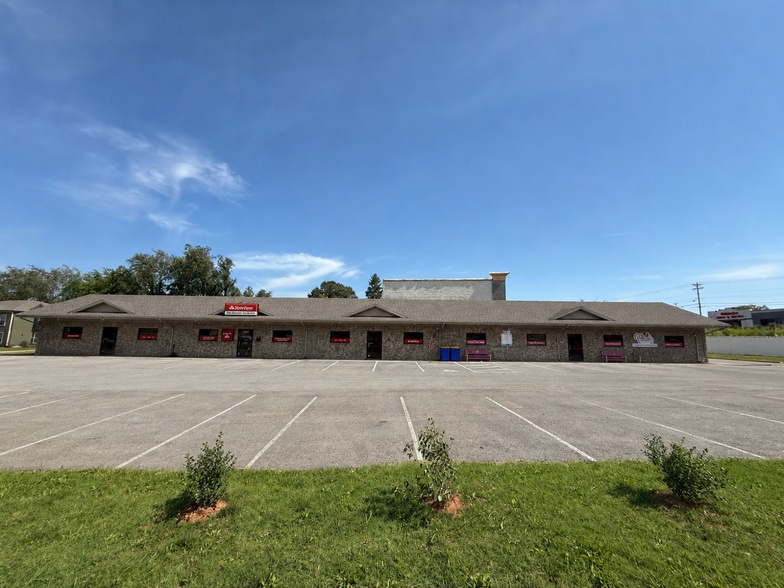 5806 Otte Way, Bowling Green, KY for sale - Building Photo - Image 1 of 5
