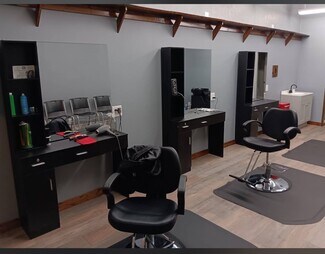 Plus de détails pour 315 N Main St, Vidor, TX - Bureau/Commerce de détail à louer