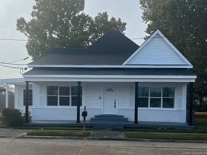 101 W Center St, DeQuincy, LA à louer - Photo principale - Image 1 de 1