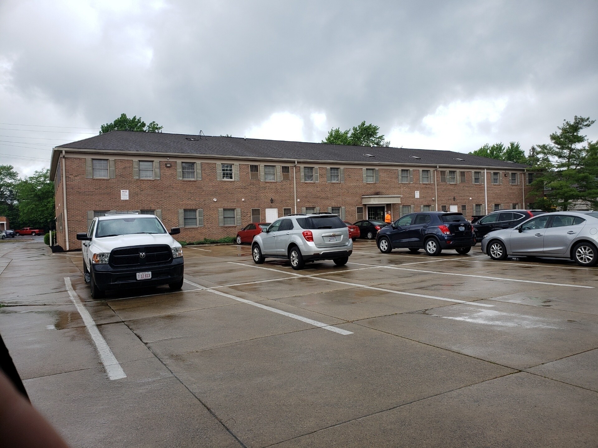 4859 Dover Center Rd, North Olmsted, OH à louer Photo principale- Image 1 de 12