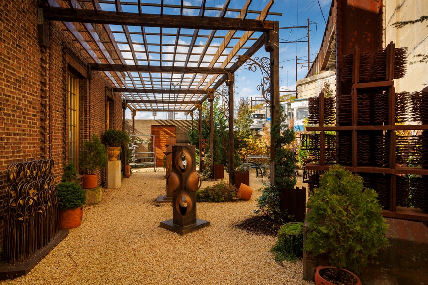 114 Green Ln, Philadelphia, PA for lease - Building Photo - Image 3 of 26