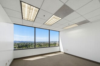 6420 Wilshire Blvd, Los Angeles, CA à louer Photo intérieure- Image 2 de 7