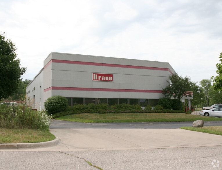 2829 Royal Ave, Madison, WI for lease - Building Photo - Image 3 of 6