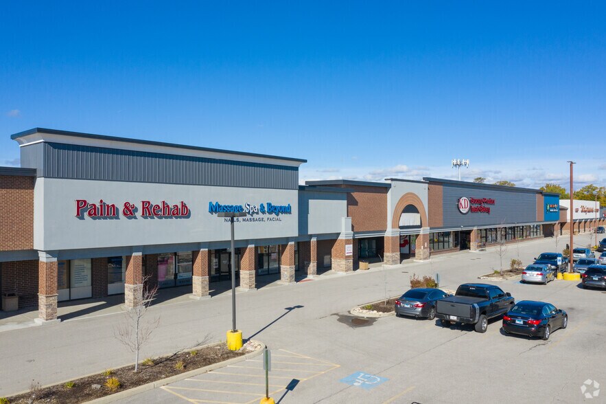 1000-1080 S Elmhurst Rd, Mount Prospect, IL à louer - Photo du bâtiment - Image 1 de 7