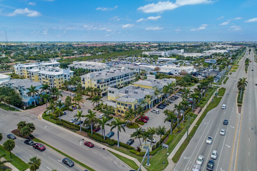 3100 S Federal Hwy, Delray Beach, FL à louer - Photo du bâtiment - Image 2 de 5