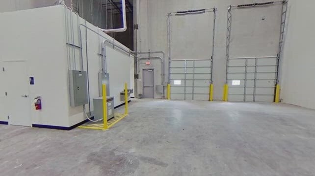 14001 NW 112th Ave, Hialeah Gardens, FL for lease - Commercial Listing Video - Image 3 of 9