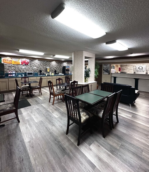 115 Chapman Rd, Byron, GA à vendre - Photo du bâtiment - Image 2 de 7