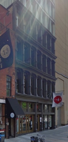 39-41 E 13th St, New York, NY for lease - Primary Photo - Image 2 of 2