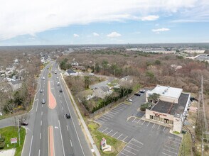 620 Waverly Ave, Patchogue, NY - aerial  map view