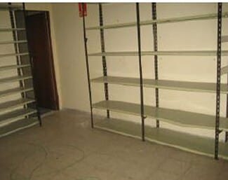 Plus de détails pour Multi-résidentiel à vendre