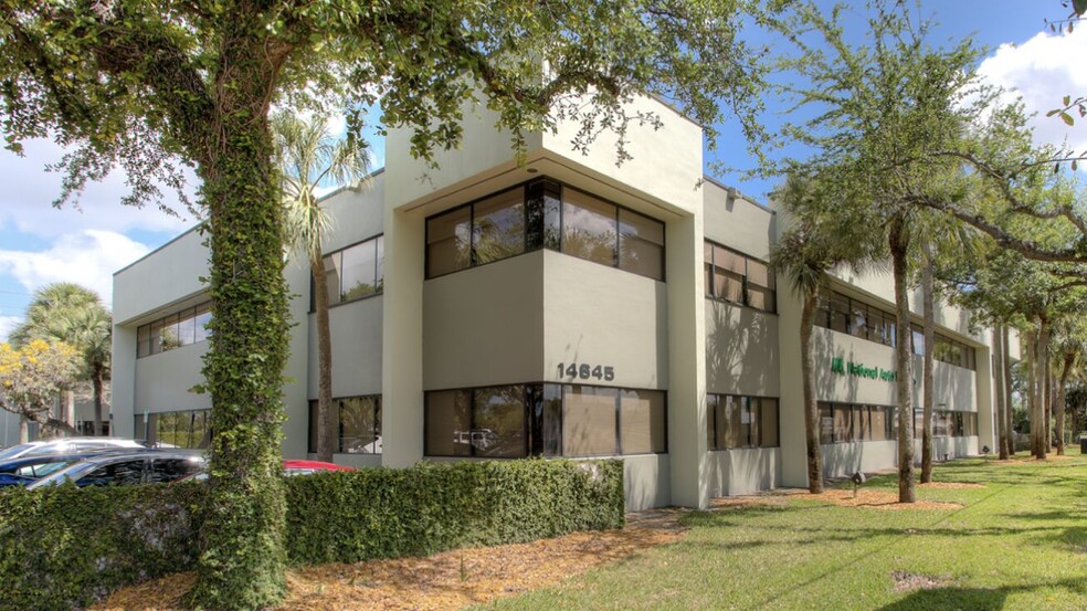 14645 NW 77th Ave, Miami Lakes, FL for lease - Building Photo - Image 1 of 4