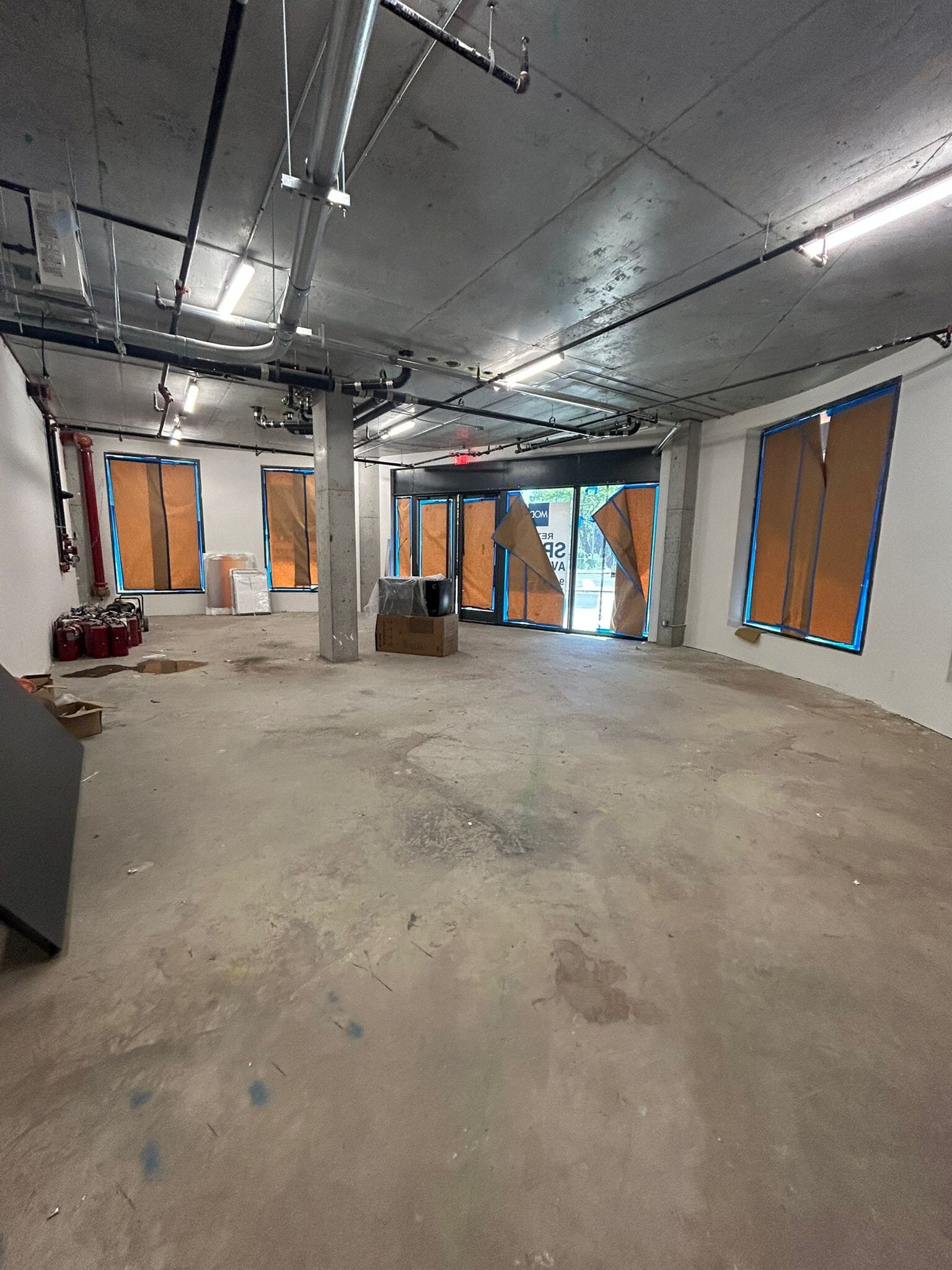 555 Broadway, Brooklyn, NY for lease Building Photo- Image 1 of 4