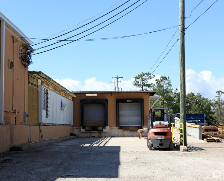 295 Highway 90, Bay Saint Louis, MS à louer - Photo du bâtiment - Image 2 de 3