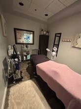 7939 E Arapahoe Rd, Greenwood Village, CO for lease Interior Photo- Image 2 of 6
