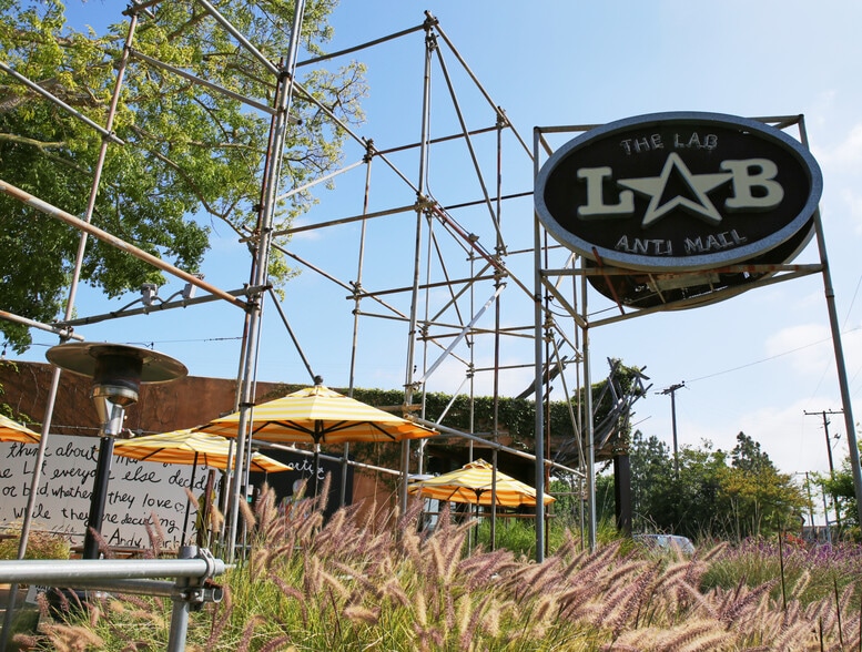 2930 Bristol St, Costa Mesa, CA for lease - Building Photo - Image 2 of 17